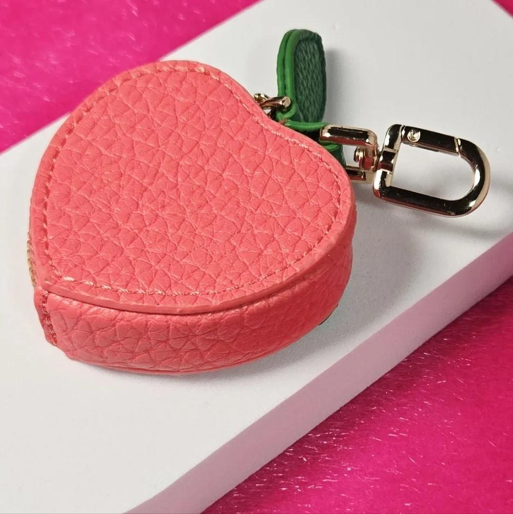 Peach Mini Coin Purse Keychain 🍑 Cute Fruit Faux Leather Keyfob Airtag Pouch